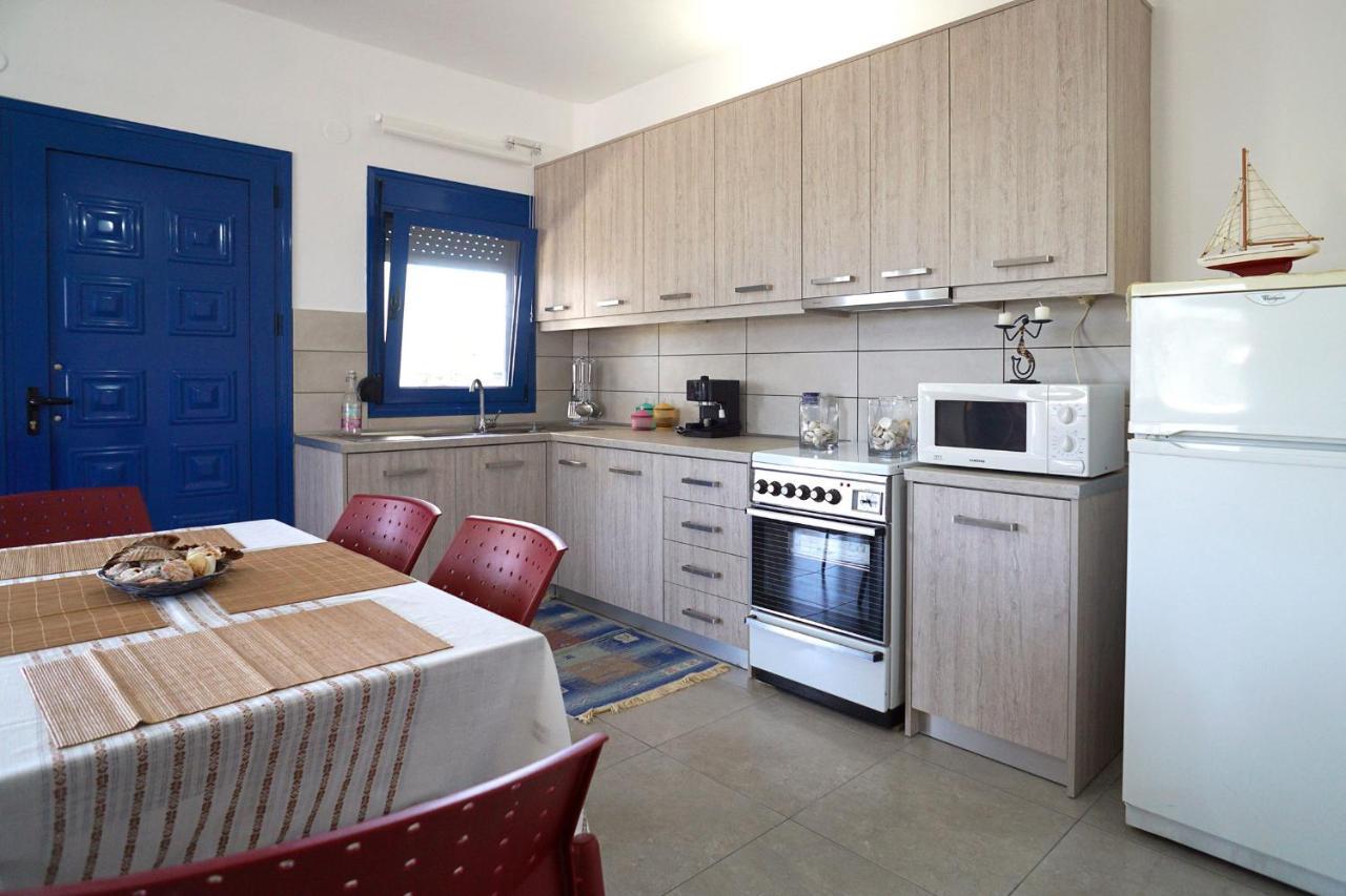 فيلا Dolphins House Paralia Avdhiron المظهر الخارجي الصورة