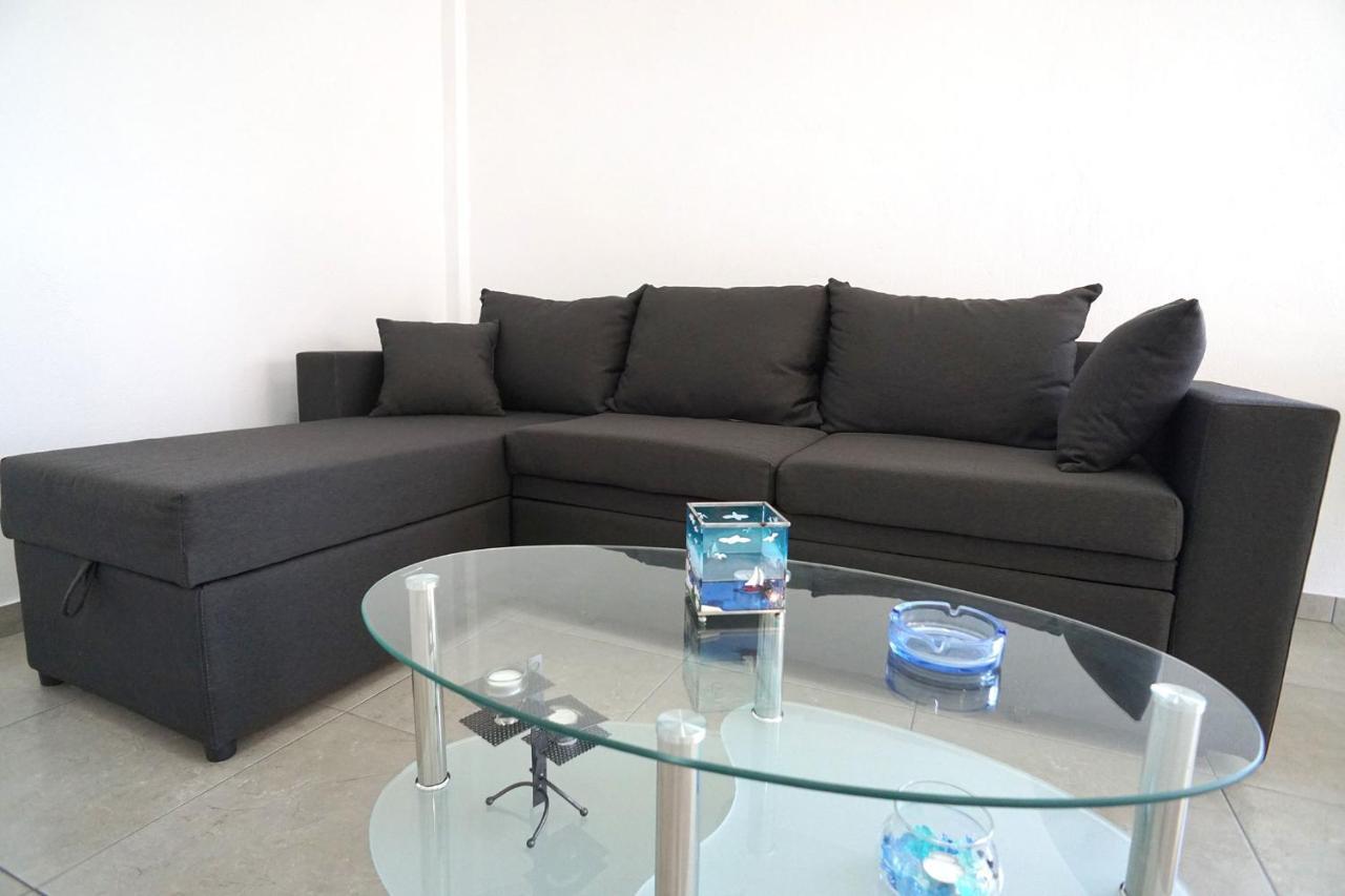 فيلا Dolphins House Paralia Avdhiron المظهر الخارجي الصورة