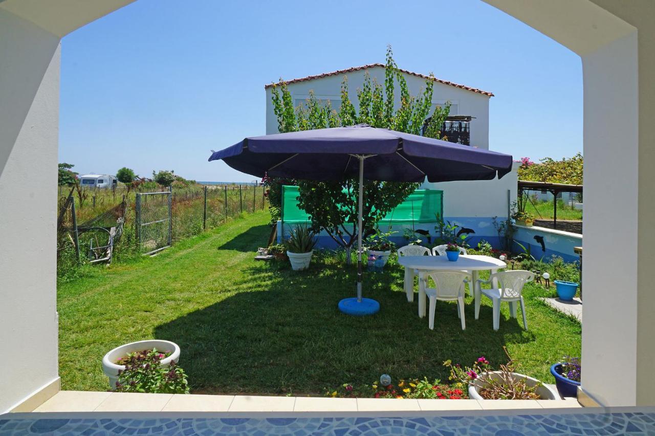 فيلا Dolphins House Paralia Avdhiron المظهر الخارجي الصورة