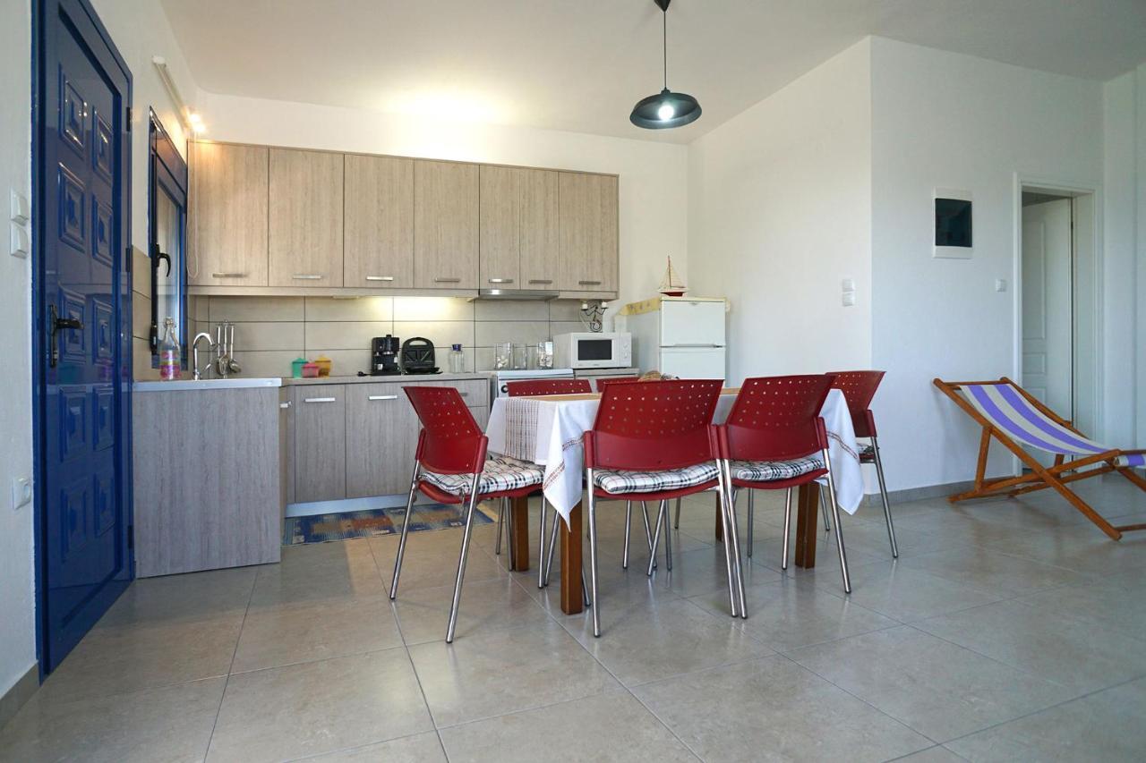 فيلا Dolphins House Paralia Avdhiron المظهر الخارجي الصورة